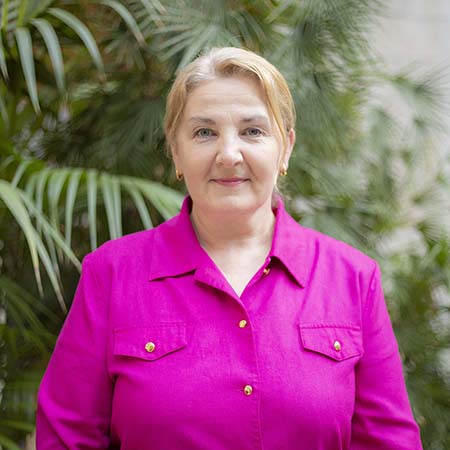 Myra Pereginets, Facility Coördinator bij CORES Development